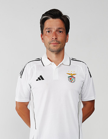 Treinador Adjunto: Pedro Carneiro