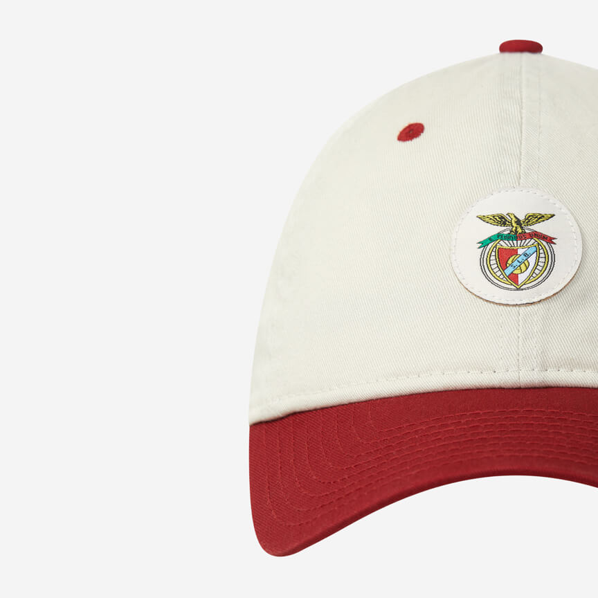 White and Burgundy Cap with Vintage SL Benfica Emblem