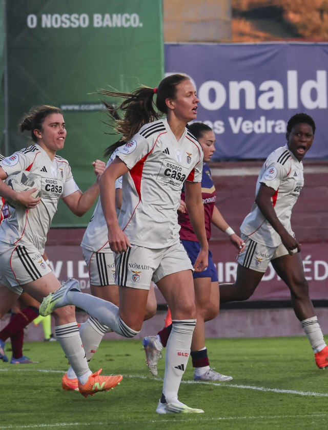 Caroline Møller bisou