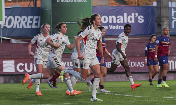 Caroline Møller bisou