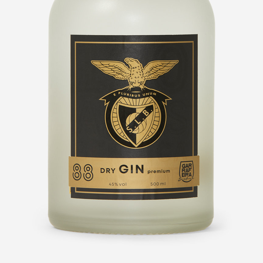 Sport Lisboa e Benfica Gin