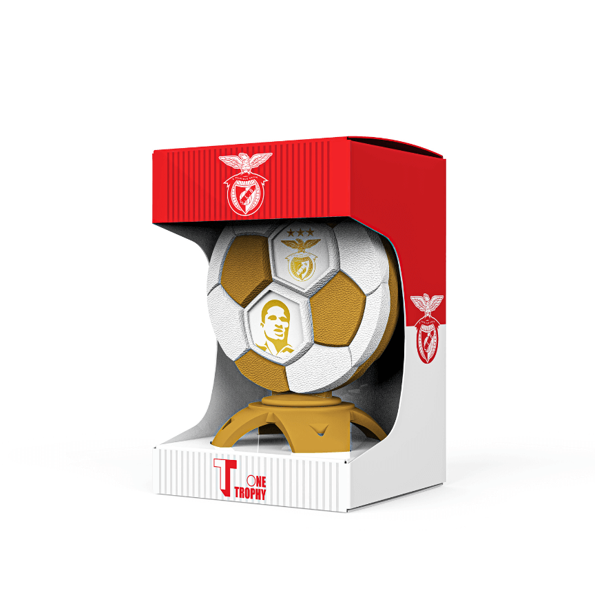 Eusébio White and Gold One Trophy