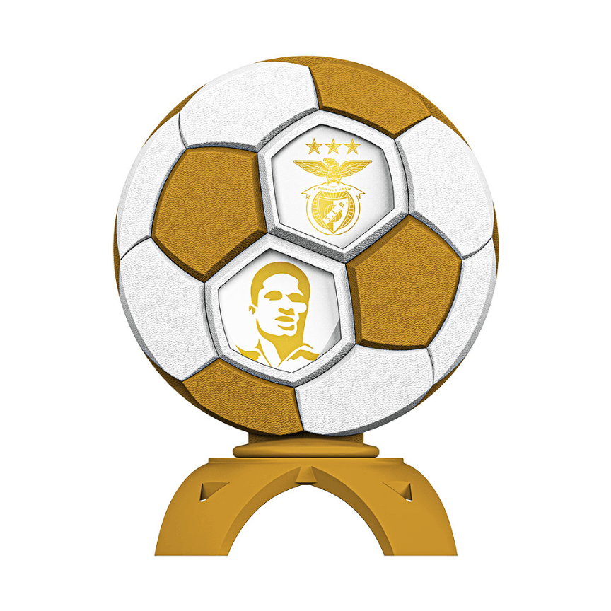 Eusébio White and Gold One Trophy