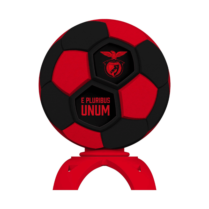 E Pluribus Unum One Trophy